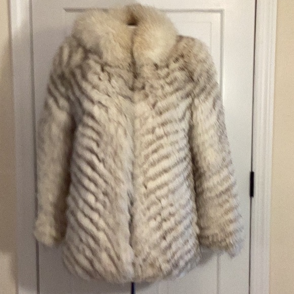 Genuine Fox Fur Jacket. Size Small. Vintage preloved. - Picture 16 of 16